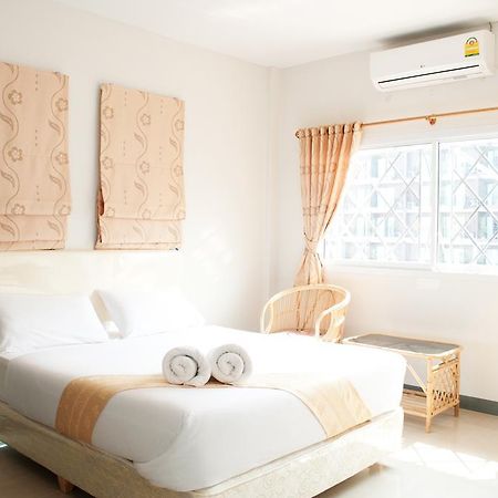 Buakhao Service Home Pattaya Zimmer foto